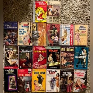 COPY - Vintage scintillating murder mystery books from the 40s!
RARE